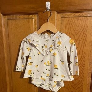 Jessica Simpson Lemon top